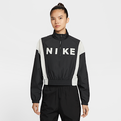 Nike Sportswear Women's Woven Lightweight 1/4-Zip Jacket. Nike ID